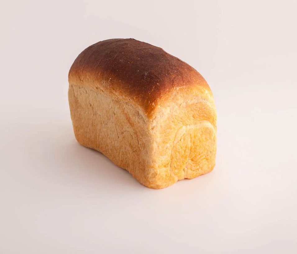 Pan de molde tierno blanco